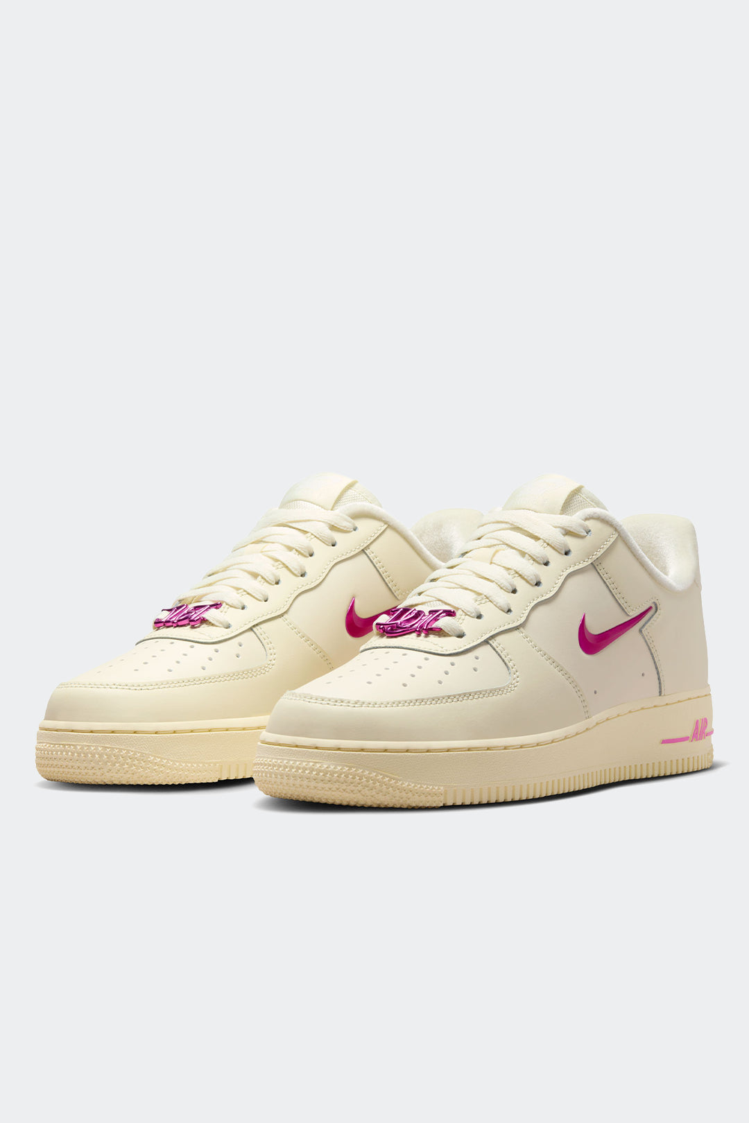 Nike air force 1 terciopelo sales