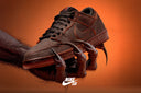 NIKE DUNK SB LOW “KRAMPUS”: EL MITO OSCURO QUE INSPIRA UNA DE LAS DUNK MÁS SINGULARES DE NIKE SB