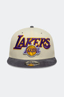 NEW ERA GORRA 950 LOS ANGELES LAKERS CORD VISOR