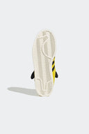 Tenis Adidas Superstar II x Pokémon Pikachu KI2858 amarillos – suela