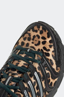 ADIDAS ADISTAR CONTROL 5 LEOPARD - MUJER
