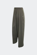 ADIDAS PANTALON CON PLIEGUES