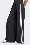 ADIDAS ORIGINALS BY JENNIE PANTALON CON PLIEGUES