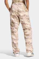 ADIDAS PANTALON CARGO OVERSIZED CAMO - MUJER