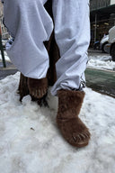 BRAVEST STUDIOS BOTAS BEAR CLAW