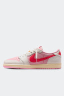 JORDAN 1 LOW OG X TRAVIS SCOTT TROPICAL PINK