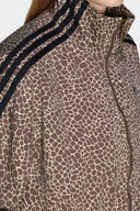 ADIDAS CHAQUETA DENIM OVERSIZED LEOPARD - MUJER