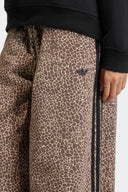 ADIDAS PANTALON DENIM LEOPARD - MUJER