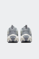 NIKE AIR MAX PORTAL WOLF GREY - MUJER