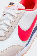 NIKE PACIFIC - MUJER