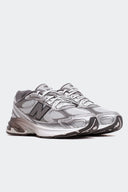 NEW BALANCE 2010 BLACK SILVER METALLIC