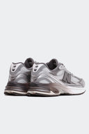 NEW BALANCE 2010 BLACK SILVER METALLIC