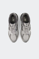 NEW BALANCE 2010 BLACK SILVER METALLIC