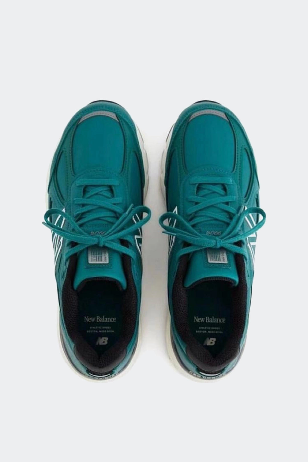 New Balance 990 V4 HYPE