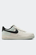 NIKE AIR FORCE 1 GORE-TEX