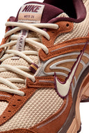 NIKE AIR MAX MOTO 2K