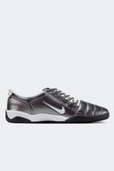 NIKE TOTAL 90 PLATEADO CON BLANCO