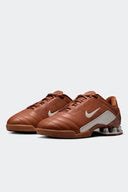 NIKE TOTAL 90 SHOX MAGIA MARRON - MUJER