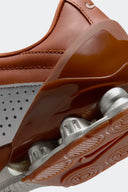 NIKE TOTAL 90 SHOX MAGIA MARRON - MUJER