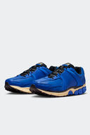 NIKE ZOOM VOMERO 5 SWOOSHLESS HYPER ROYAL