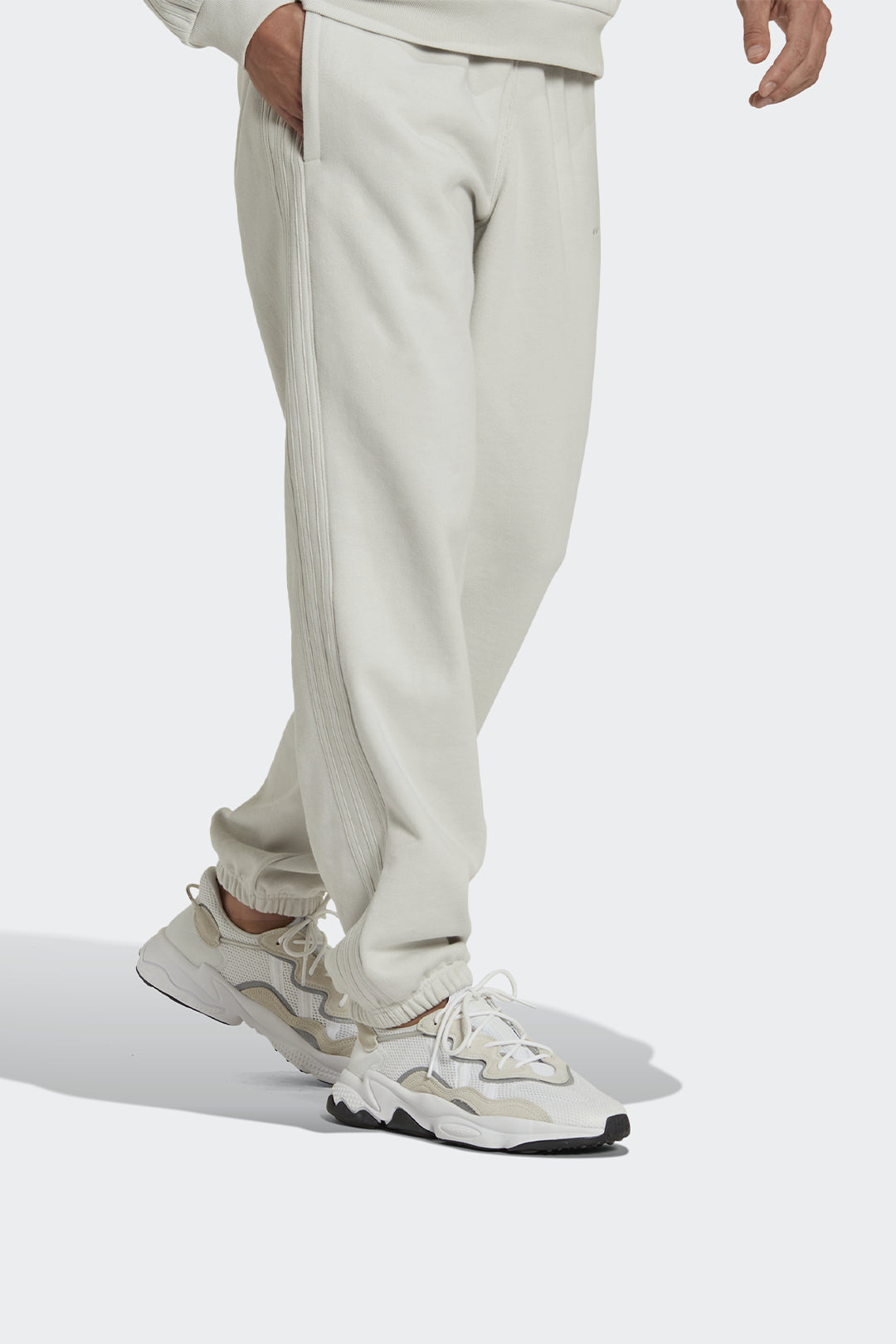 Adidas Pantalon Reveal Gris HYPE