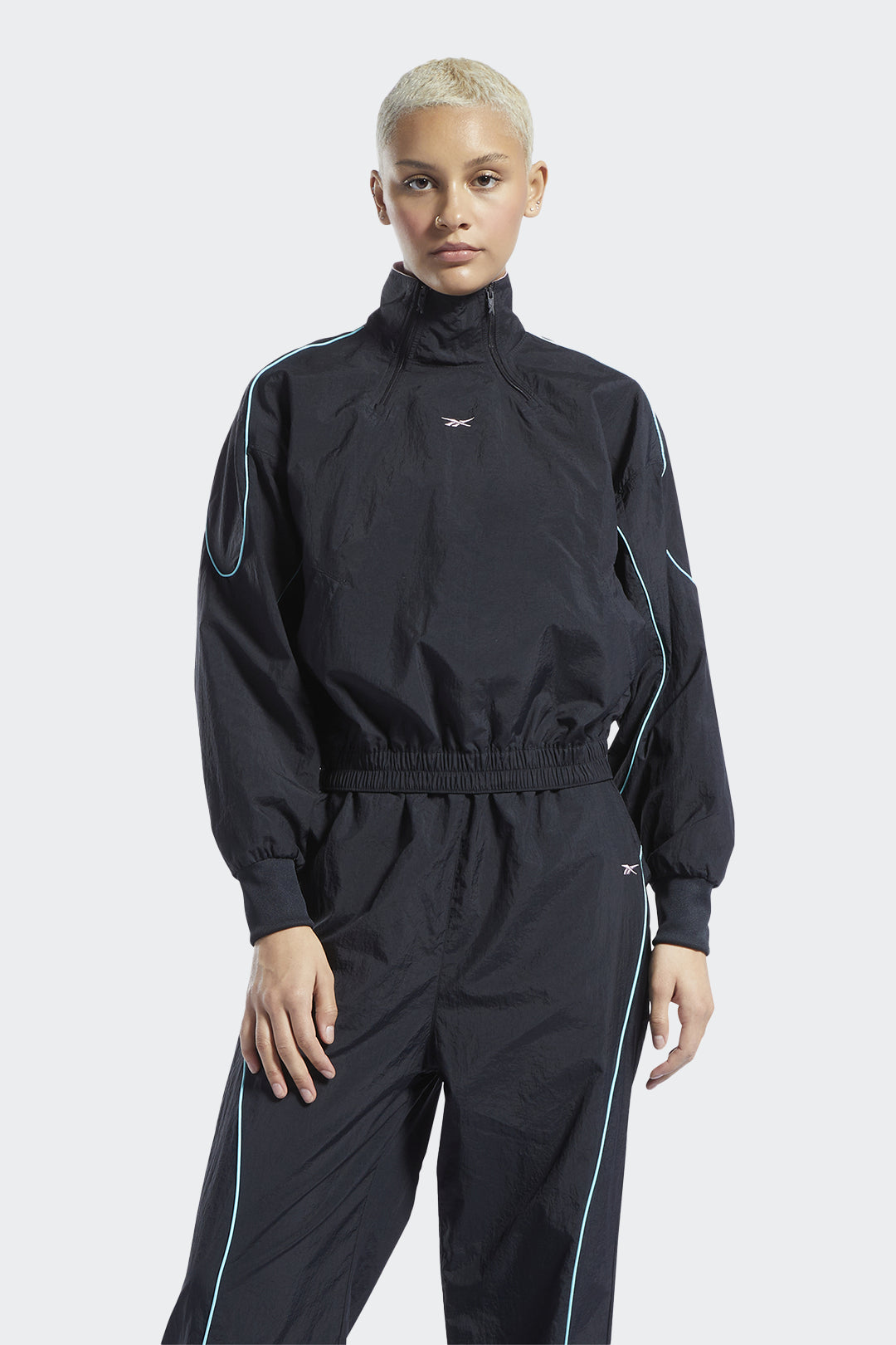 REEBOK CHAQUETA HERITAGE COVERUP - MUJER - HYPE