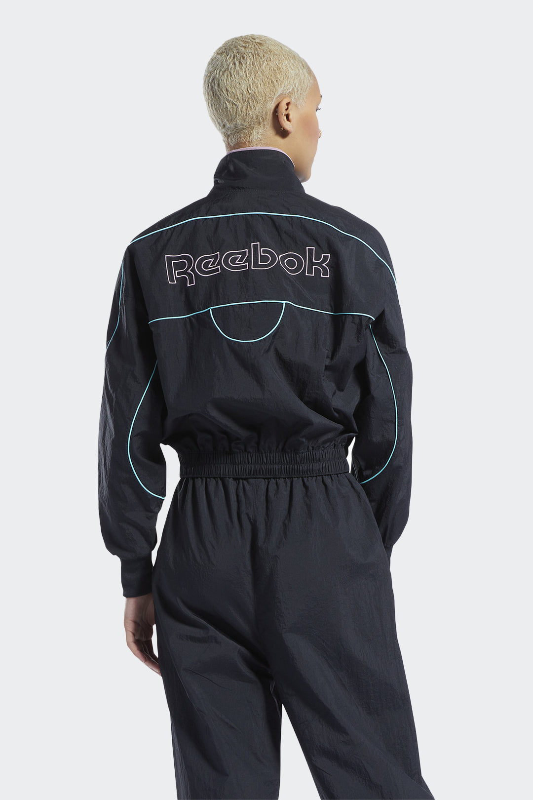 REEBOK CHAQUETA HERITAGE COVERUP - MUJER - HYPE